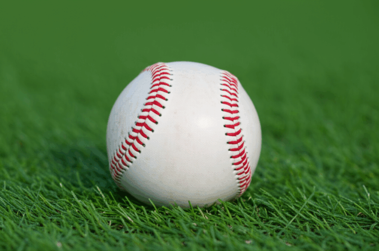 연식 야구 공 완벽 가이드: 선택부터 관리까지, 오래 쓰는 비법 대방출!